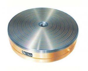 江陰電磁吸盤(pán)操作應(yīng)注意什么